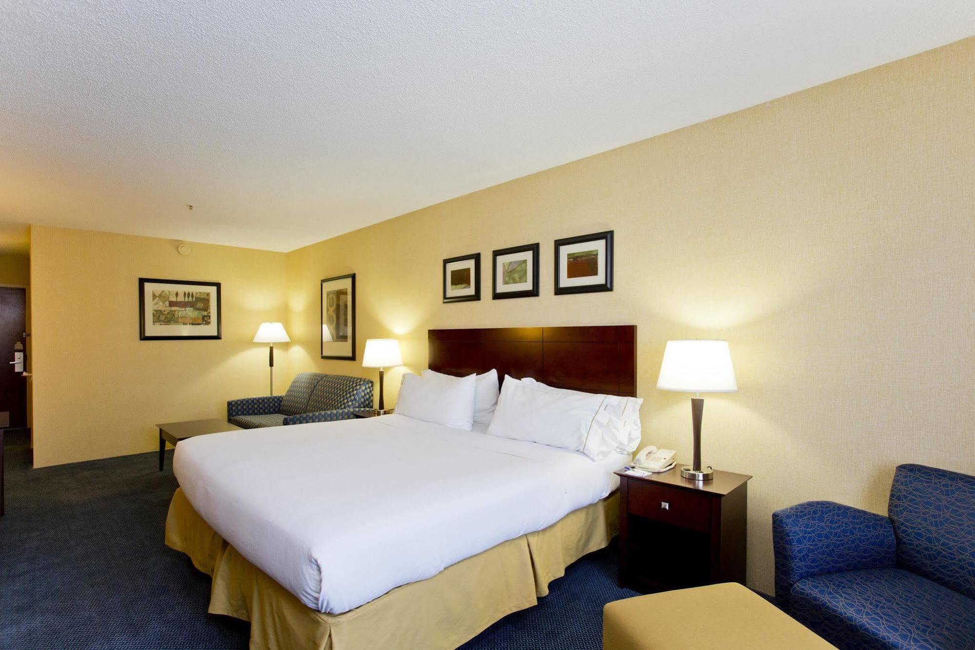 Holiday Inn Express Stephens City By Ihg Exteriör bild